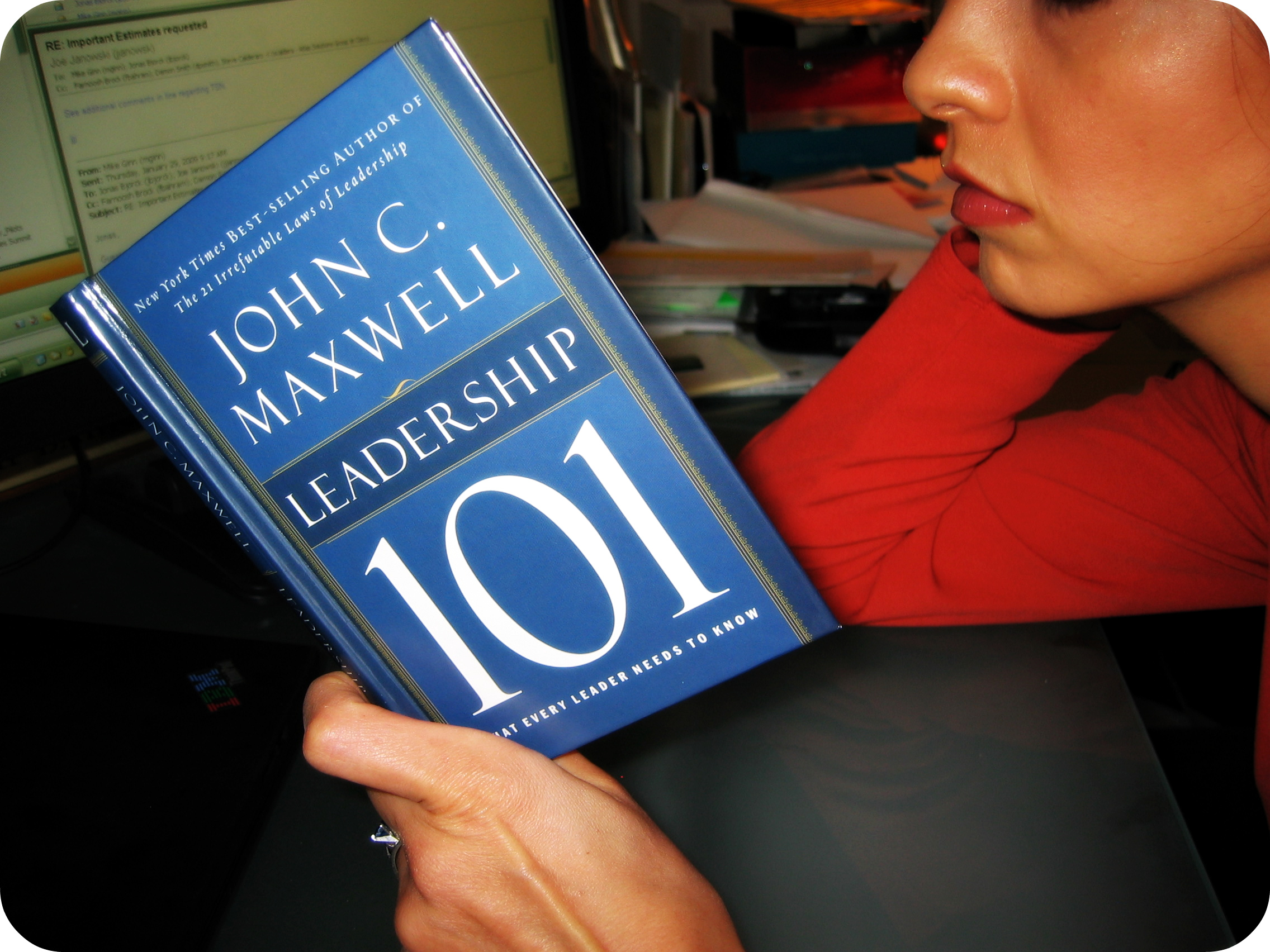 Maxwell Leadership 101 reading