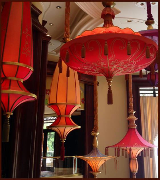 Celebrate Wynn Parasols