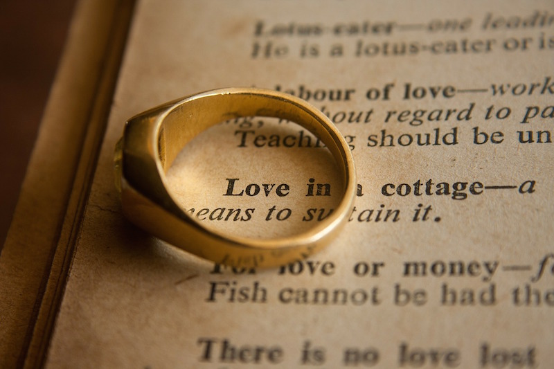 love-ring-paper